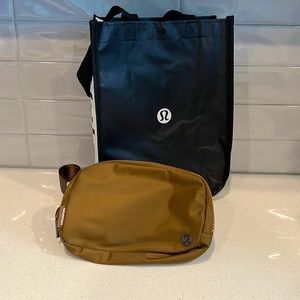 NWT Lululemon Everywhere Belt Bag Burnt Caramel